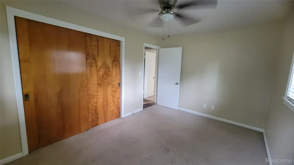 45437 Hecker Drive Utica City MI 48317