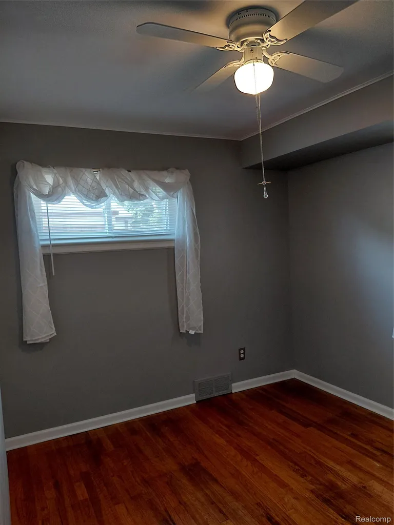 130 Shotka Street Westland City MI 48186