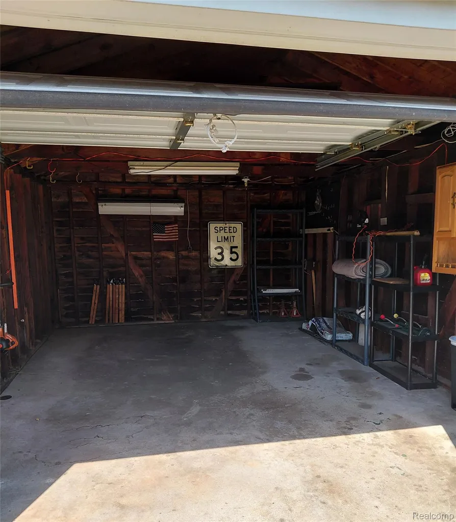 130 Shotka Street Westland City MI 48186