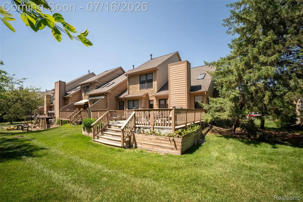 2039 Bancroft Drive Pittsfield Charter Township MI 48108