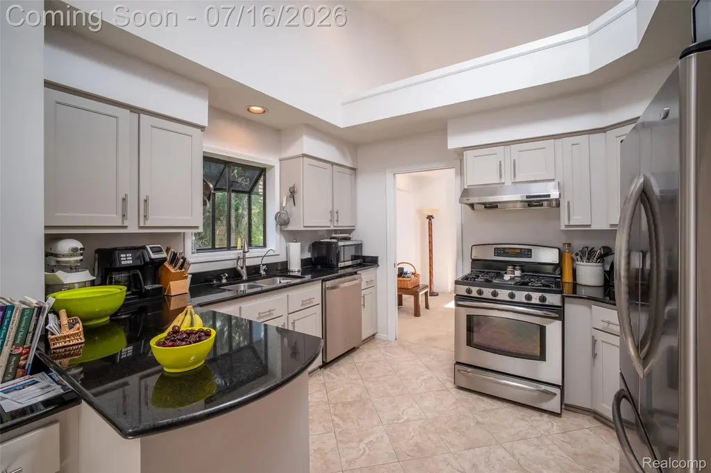 2039 Bancroft Drive Pittsfield Charter Township MI 48108