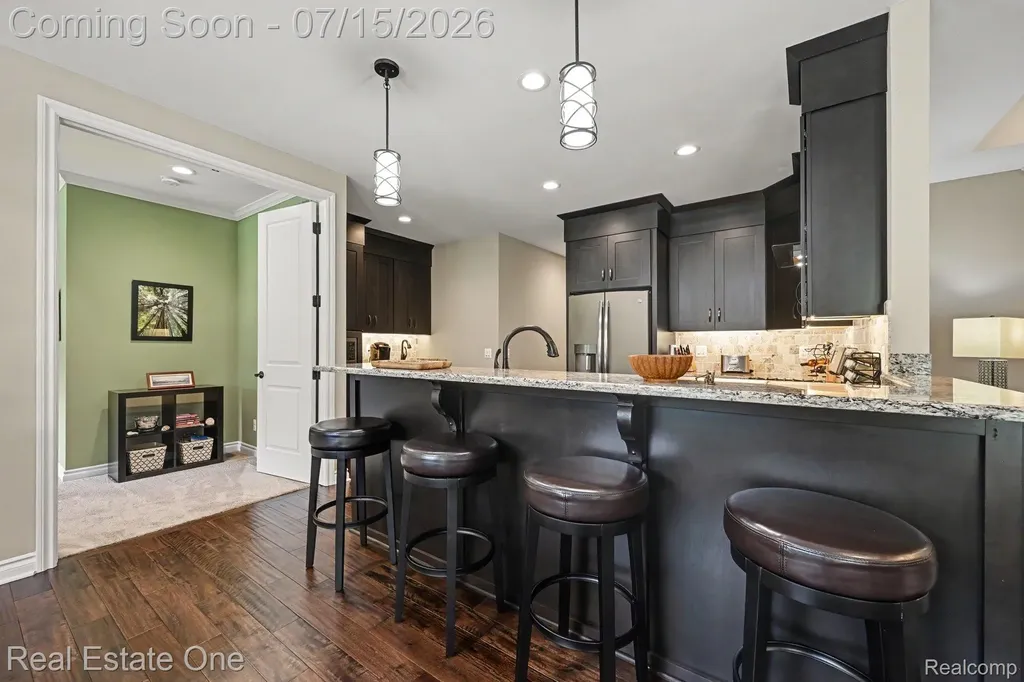 720 Scott Drive Highland Charter Township MI 48356