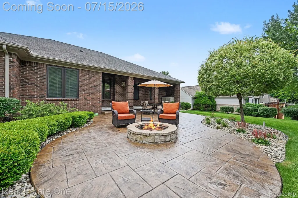720 Scott Drive Highland Charter Township MI 48356