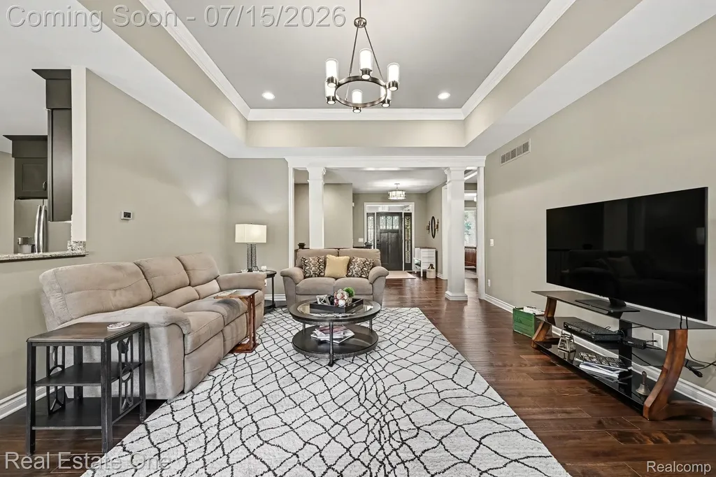 720 Scott Drive Highland Charter Township MI 48356