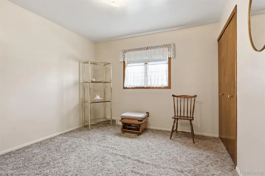 30410 Florence Street Garden City City MI 48135
