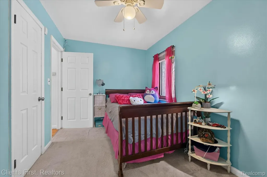 17606 Avon Avenue Detroit City MI 48219