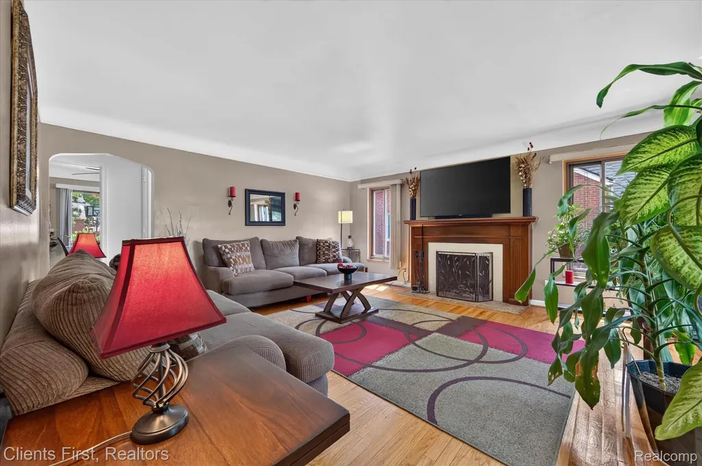 17606 Avon Avenue Detroit City MI 48219