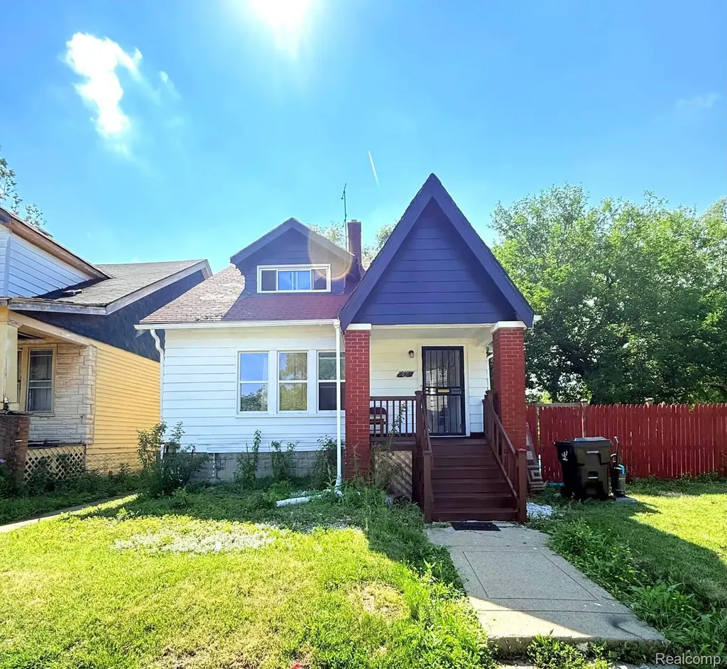 9129 Fischer Street Detroit City MI 48213
