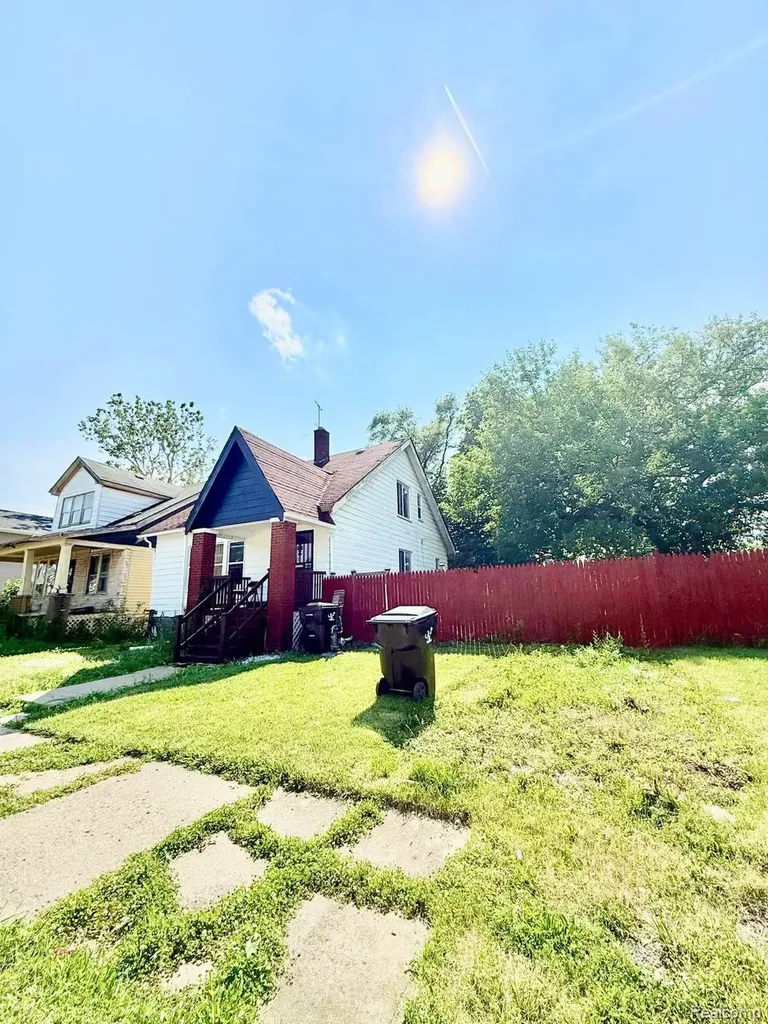 9129 Fischer Street Detroit City MI 48213