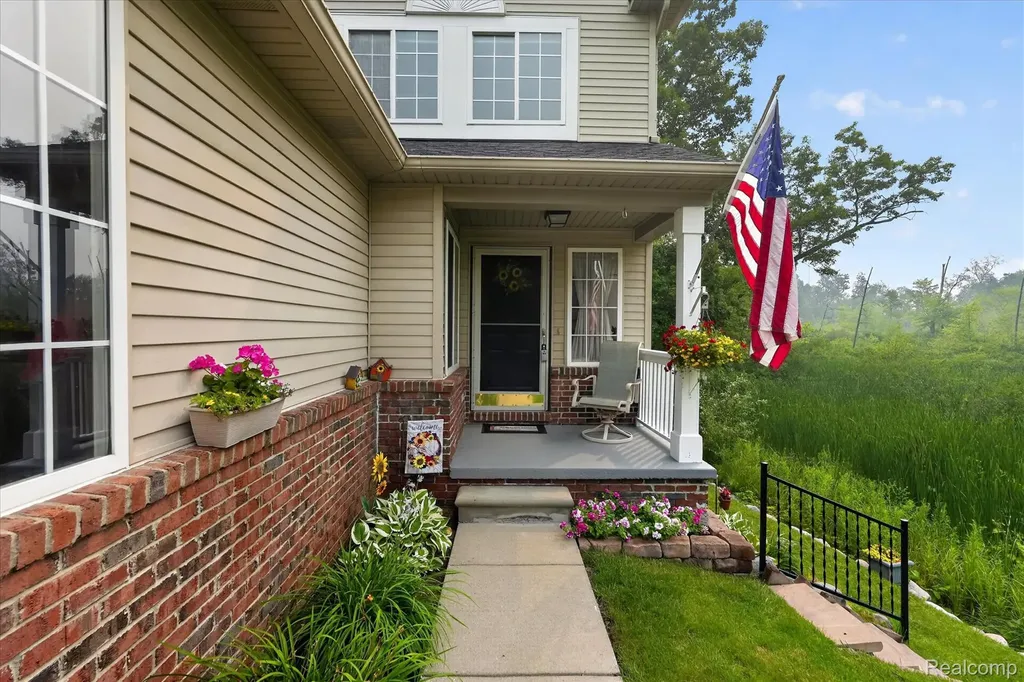 10499 Viewtop Court Hartland Township MI 48353