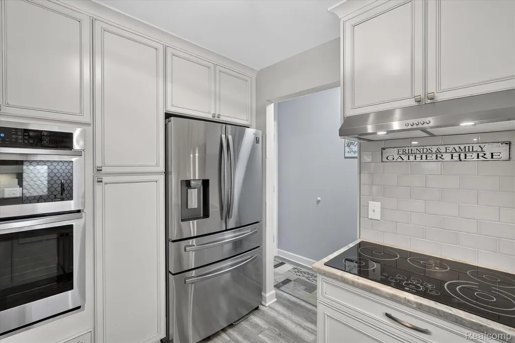 10499 Viewtop Court Hartland Township MI 48353