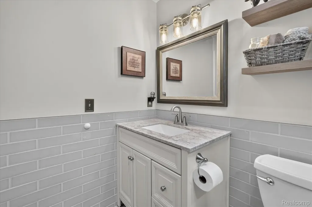 10499 Viewtop Court Hartland Township MI 48353