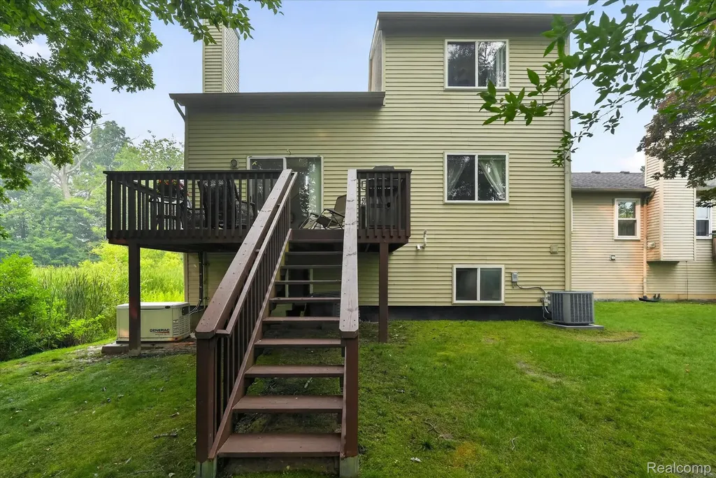 10499 Viewtop Court Hartland Township MI 48353