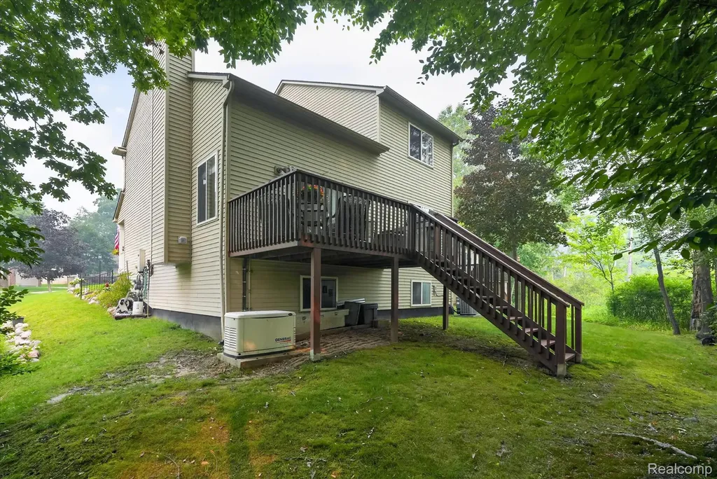 10499 Viewtop Court Hartland Township MI 48353