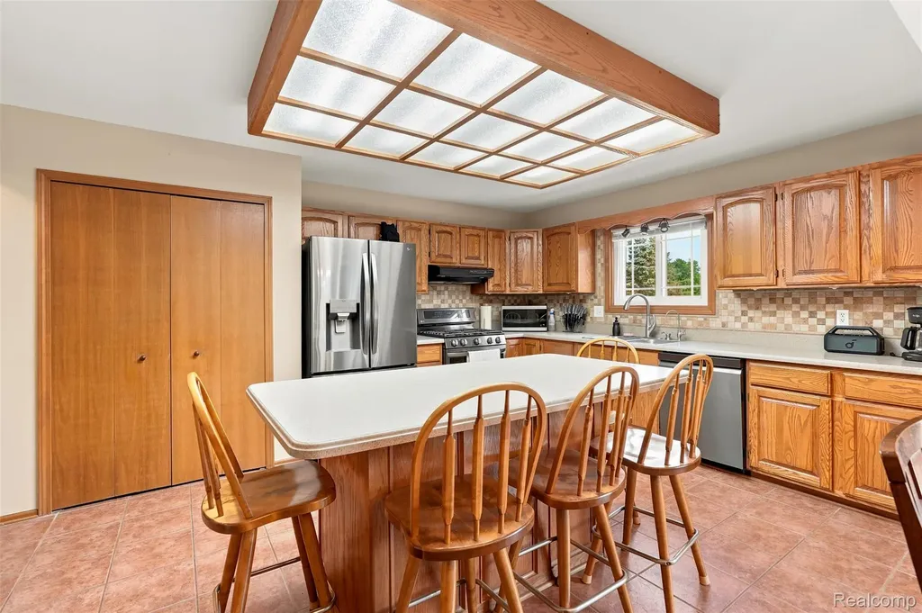 10780 Oxbow Lakeshore Drive White Lake Charter Township MI 48386