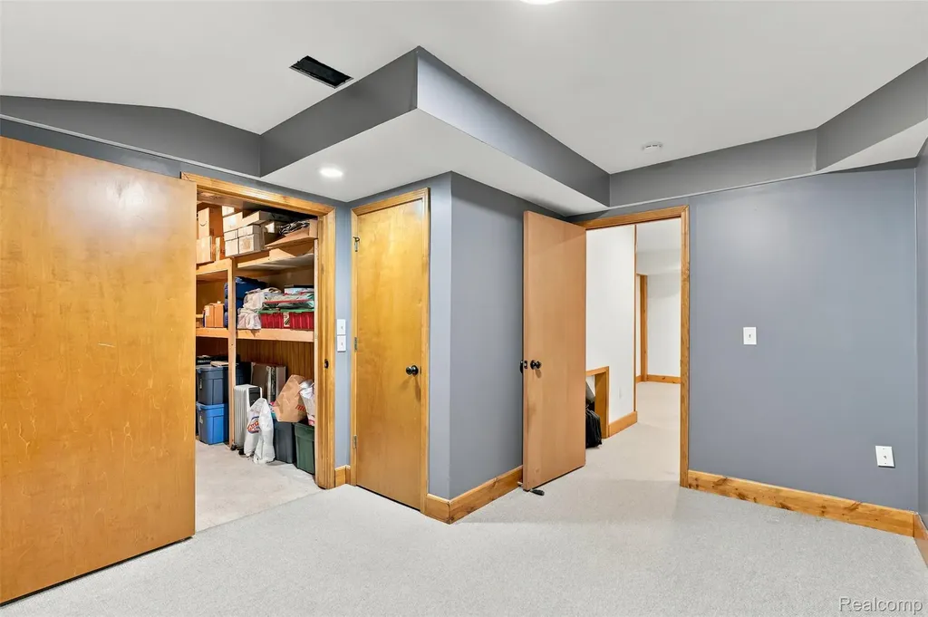 10780 Oxbow Lakeshore Drive White Lake Charter Township MI 48386
