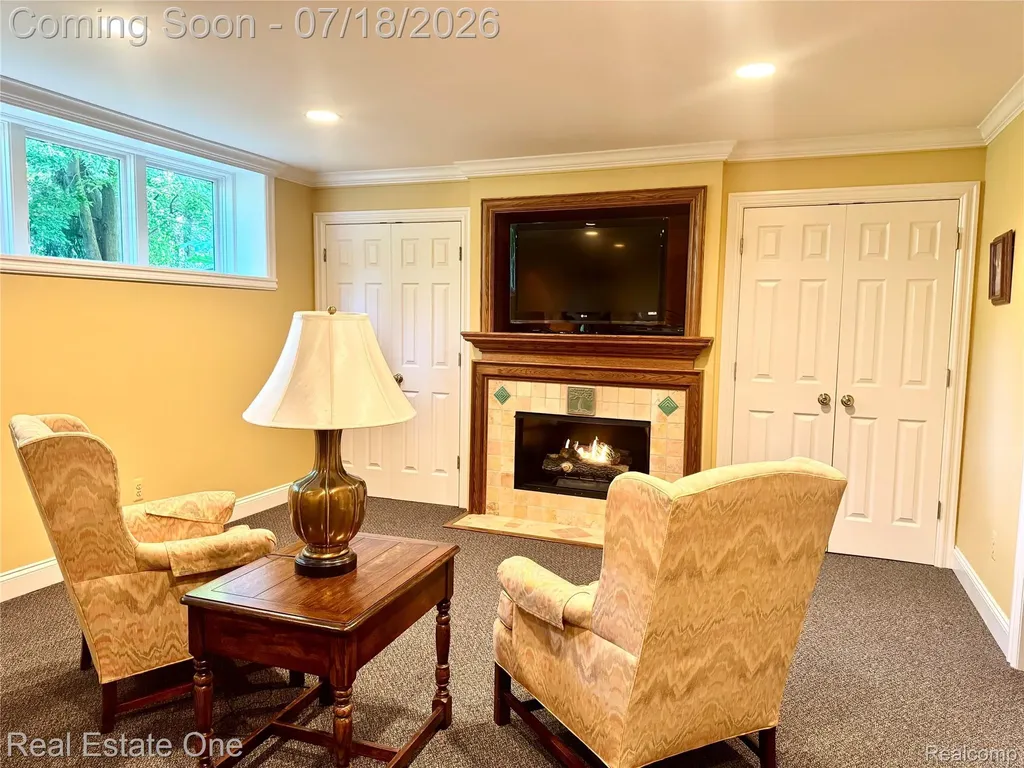 1793 Skyline Drive Rochester Hills City MI 48306