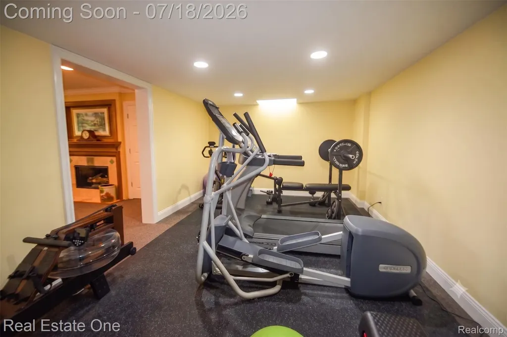 1793 Skyline Drive Rochester Hills City MI 48306