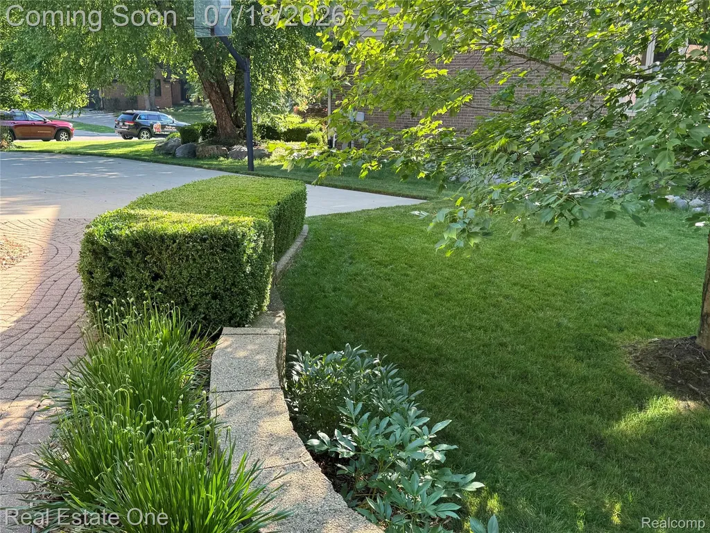 1793 Skyline Drive Rochester Hills City MI 48306