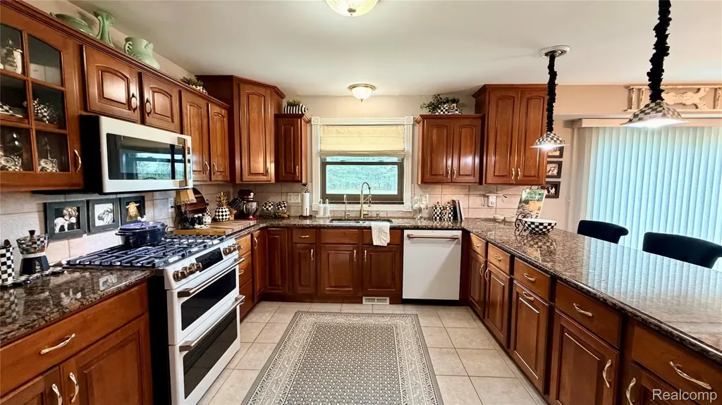 1205 Yule Road Addison Township MI 48367