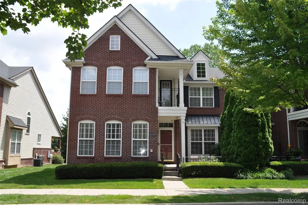 42808 Park Cresent Drive Sterling Heights City MI 48313