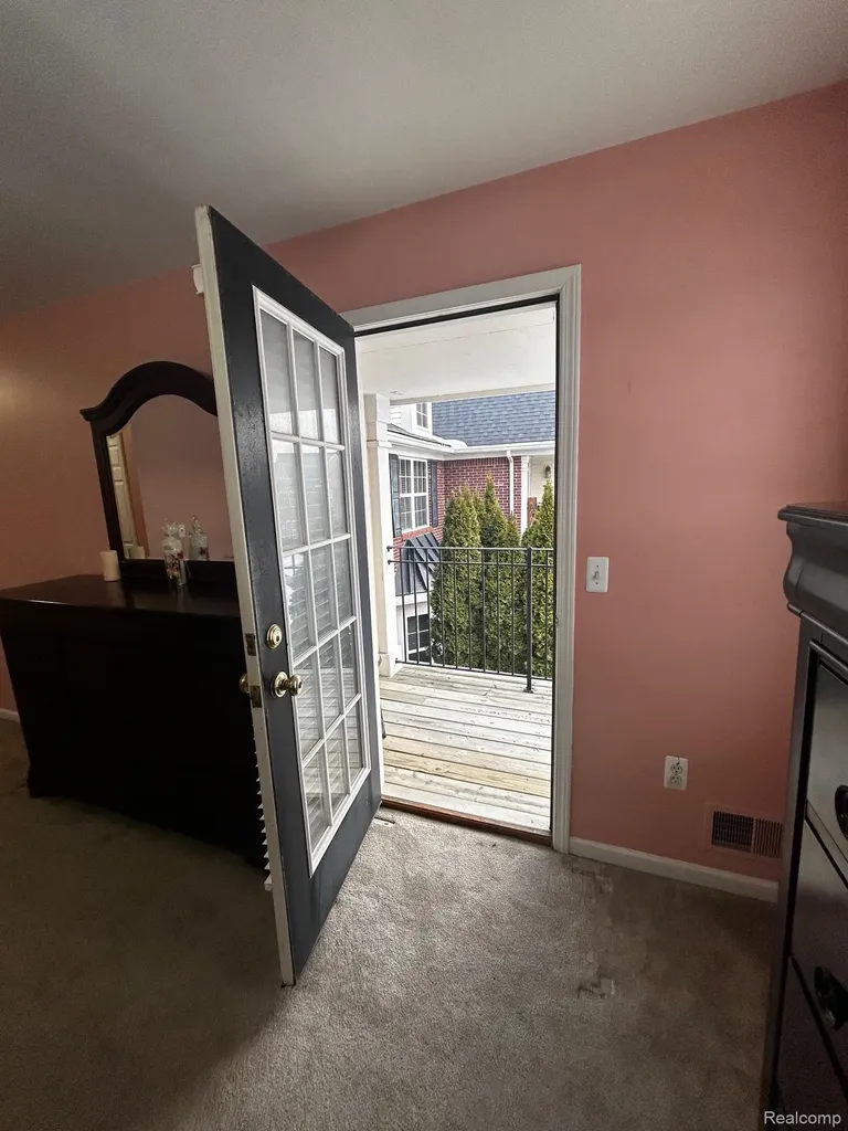 42808 Park Cresent Drive Sterling Heights City MI 48313