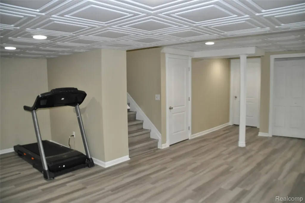 42808 Park Cresent Drive Sterling Heights City MI 48313