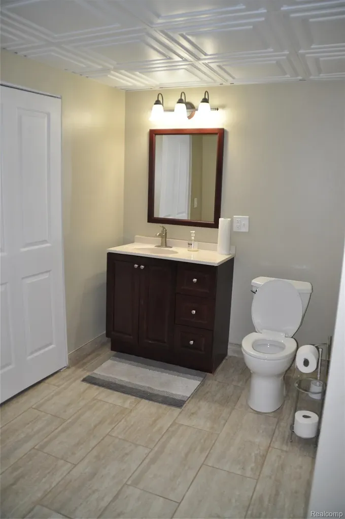 42808 Park Cresent Drive Sterling Heights City MI 48313