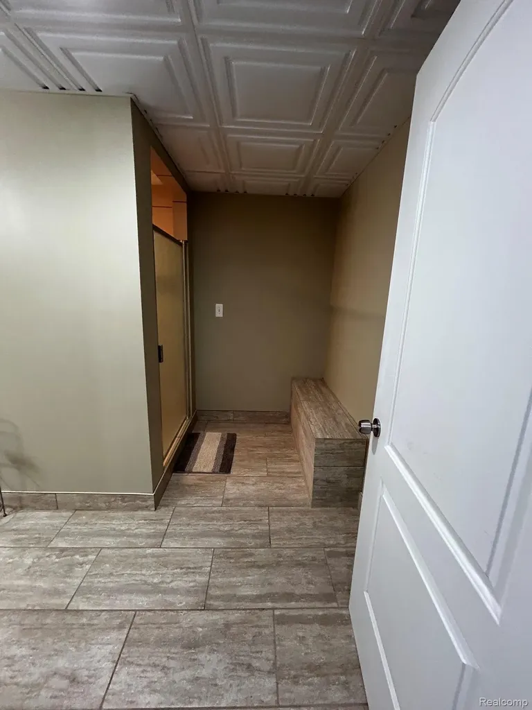 42808 Park Cresent Drive Sterling Heights City MI 48313