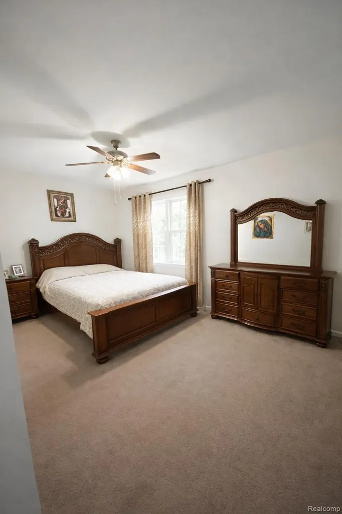 42808 Park Cresent Drive Sterling Heights City MI 48313