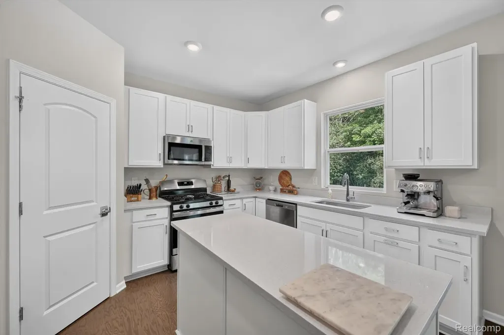 3412 Haverford Drive Canton Charter Township MI 48188