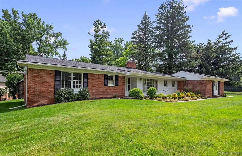1151 Peveril Road Bloomfield Hills City MI 48304