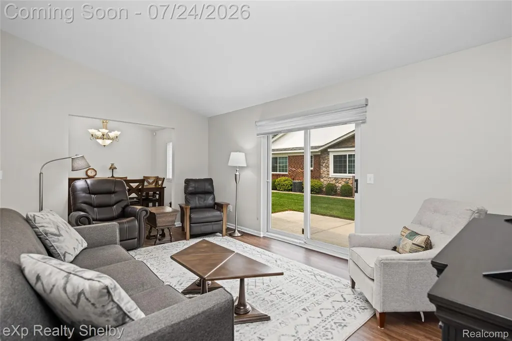 762 Country Club Drive St. Clair Shores City MI 48082
