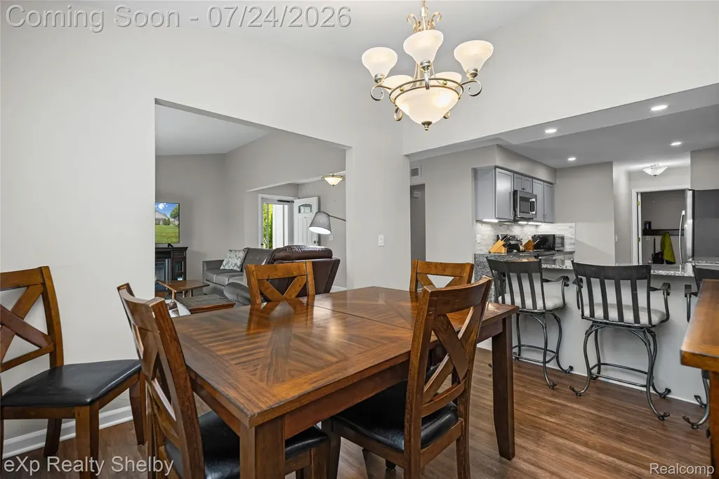 762 Country Club Drive St. Clair Shores City MI 48082
