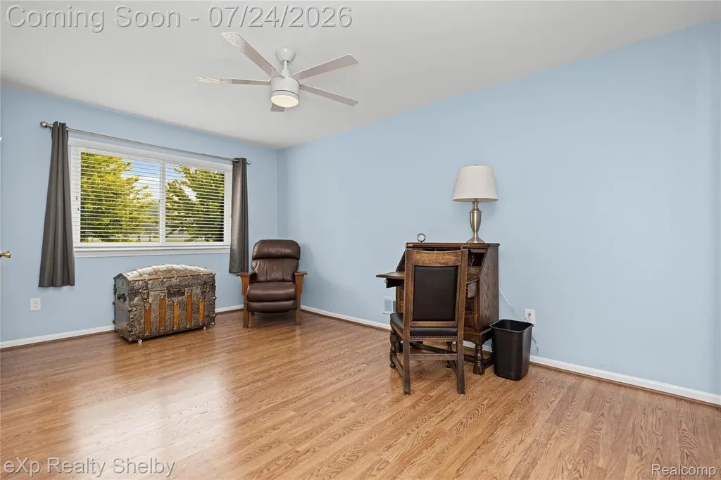762 Country Club Drive St. Clair Shores City MI 48082