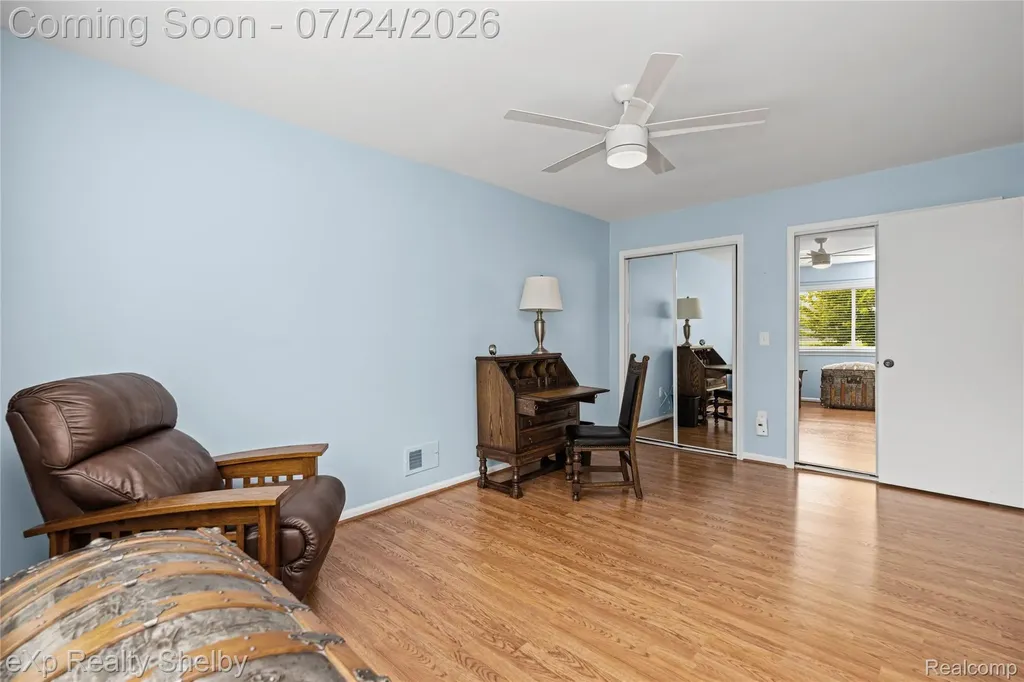 762 Country Club Drive St. Clair Shores City MI 48082