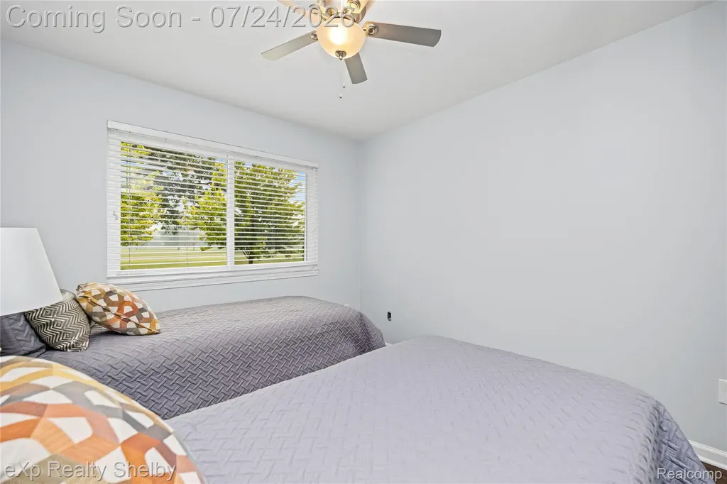 762 Country Club Drive St. Clair Shores City MI 48082