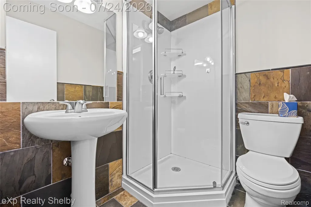 762 Country Club Drive St. Clair Shores City MI 48082