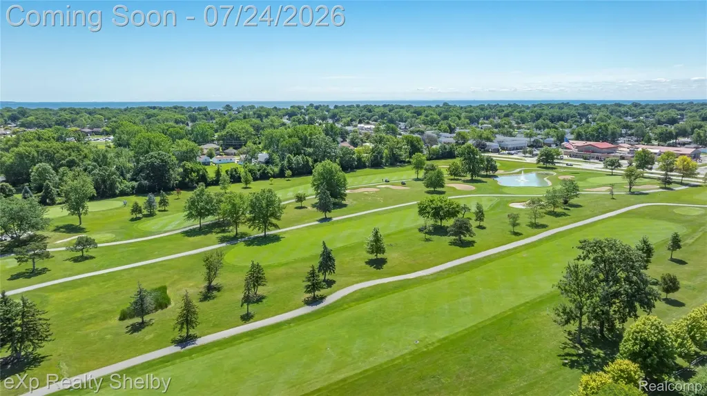762 Country Club Drive St. Clair Shores City MI 48082