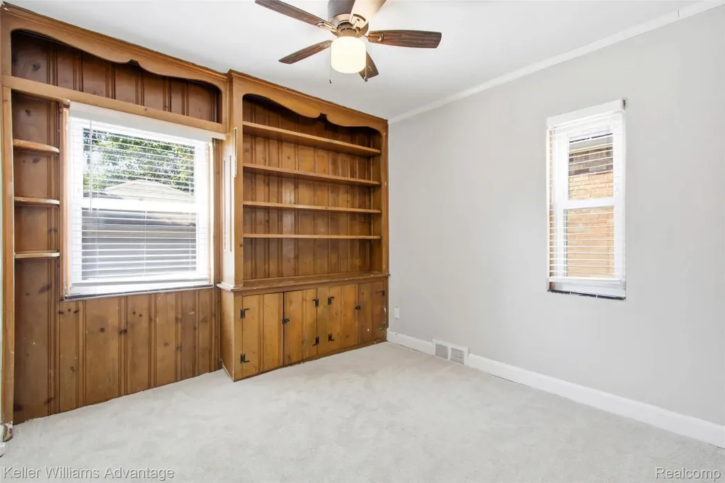 17317 Washburn Street Detroit City MI 48221