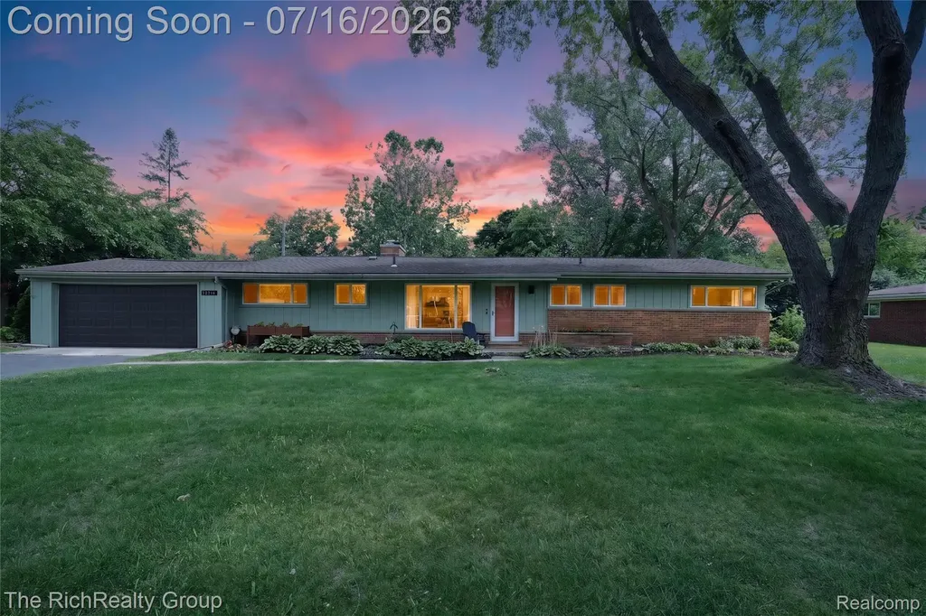 32710 Briarcrest Knolls Farmington Hills City MI 48334