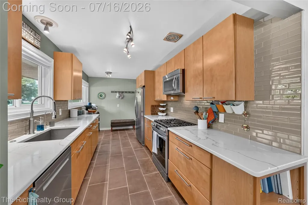 32710 Briarcrest Knolls Farmington Hills City MI 48334