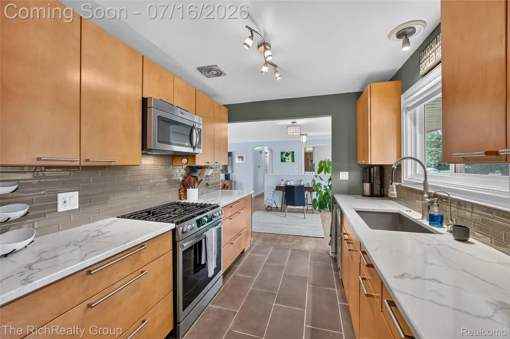 32710 Briarcrest Knolls Farmington Hills City MI 48334