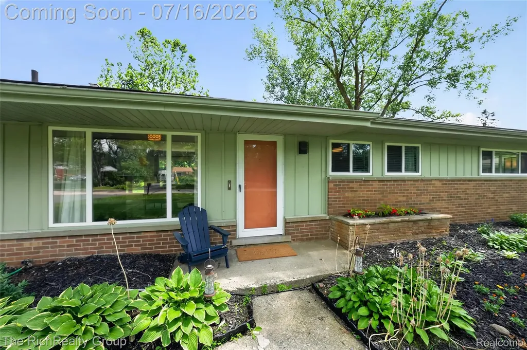 32710 Briarcrest Knolls Farmington Hills City MI 48334