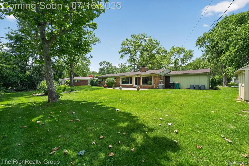 32710 Briarcrest Knolls Farmington Hills City MI 48334
