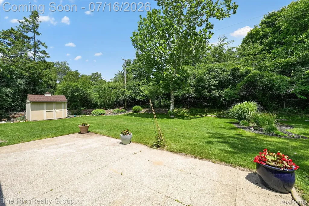 32710 Briarcrest Knolls Farmington Hills City MI 48334