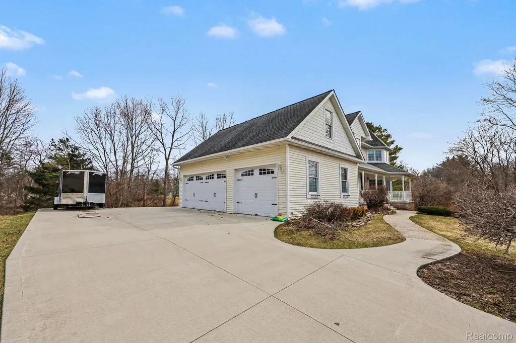 962 Hidden Valley Drive Orion Charter Township MI 48362