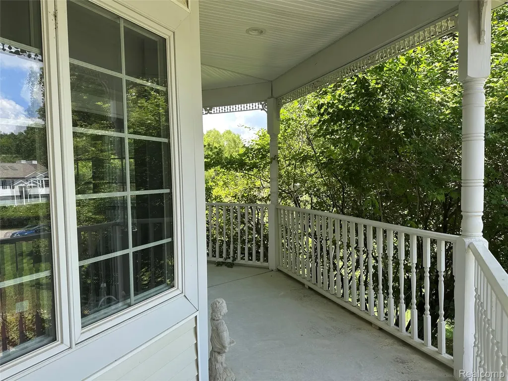 962 Hidden Valley Drive Orion Charter Township MI 48362