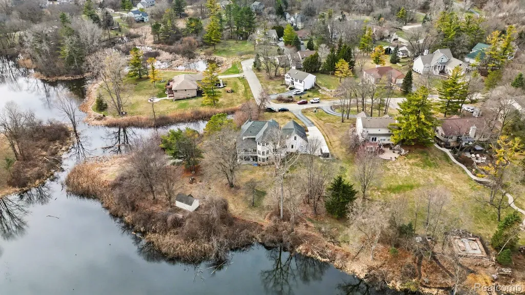 962 Hidden Valley Drive Orion Charter Township MI 48362