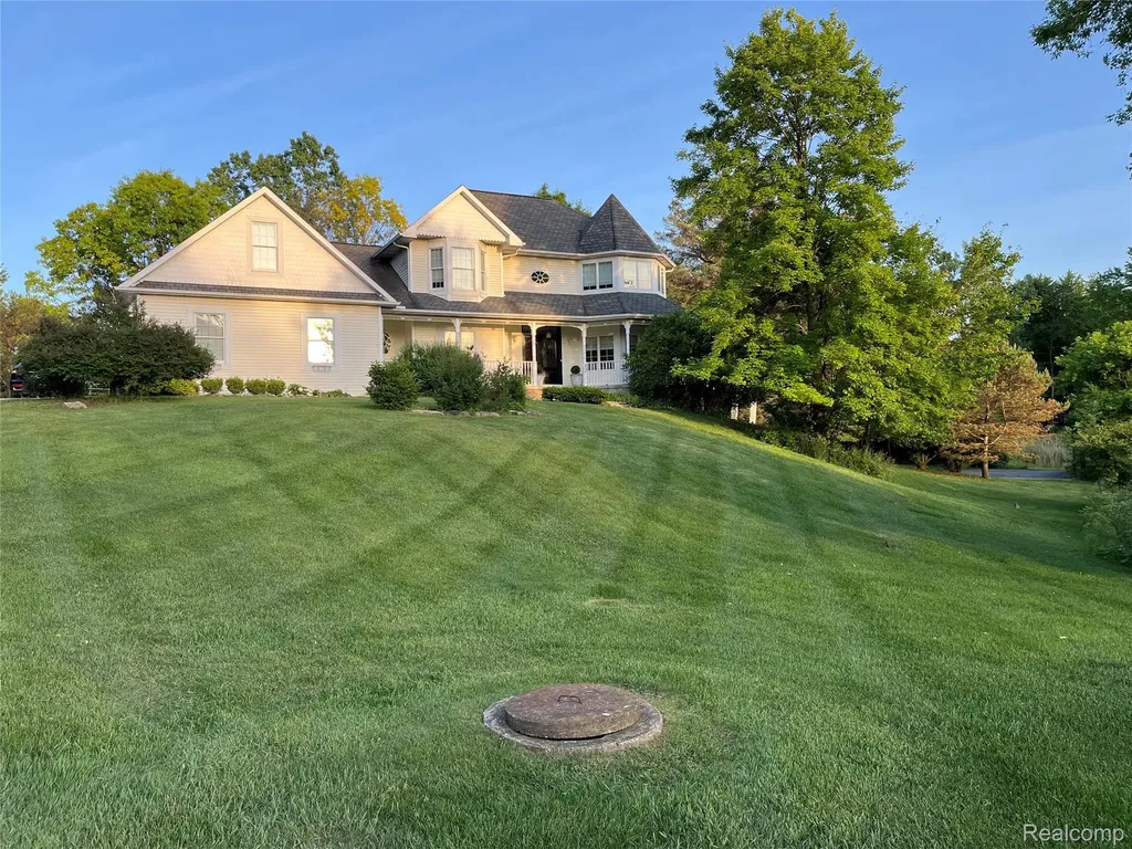 962 Hidden Valley Drive Orion Charter Township MI 48362